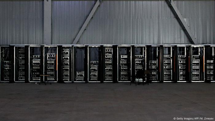Verwendung der Hash-Rate zur Untersuchung von Bitcoin-Preissenkungen