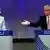 Жан-Клод Юнкер закликає Терезу Мей прискоритись із вирішенням питань щодо Brexit