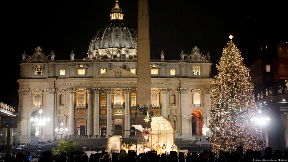 Vatican presents 2017 Christmas Nativity scene – DW – 12/08/2017