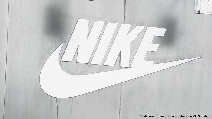 Ecología cielo conjunto La CE multa a Nike con 12,5 millones por trabas a productos | Europa al día  | DW | 25.03.2019