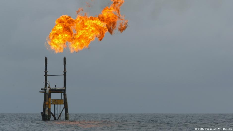 OPEC agrees to cut oil production