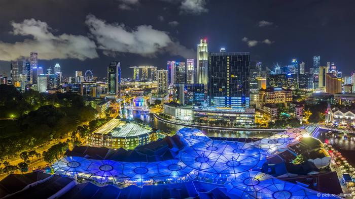 Singapur, Skyeline (picture-alliance)