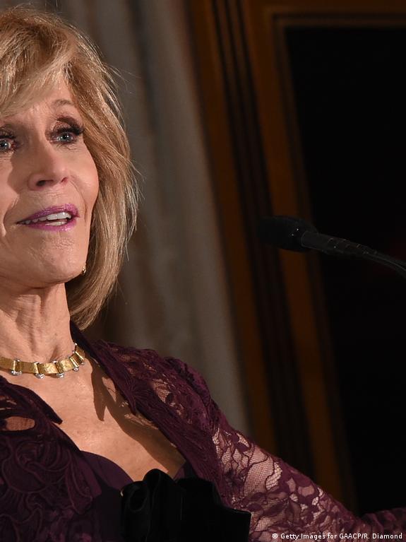 A sex symbol turned political activist Jane Fonda at 80 – DW