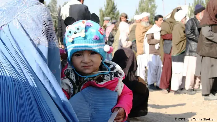 Afghansitan UNHCR startet Winterhilfe für Vertriebene im Westen