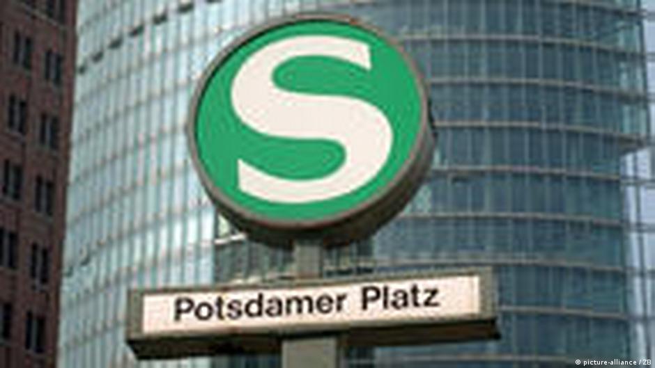 Metro Was Cause Of Conflict And Means Of Escape In Divided Berlin Culture Arts Music And Lifestyle Reporting From Germany Dw 16 09 2009