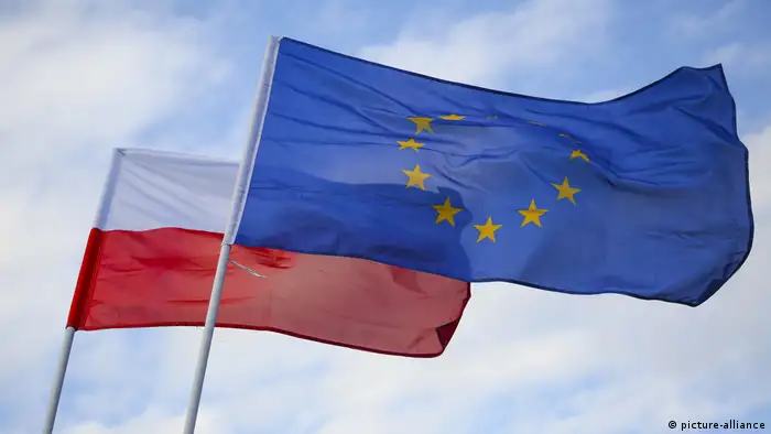 Polnische Flagge und EU Flagge