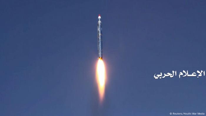 Jemen schießt ballistische Rakete auf Saudi-Arabien