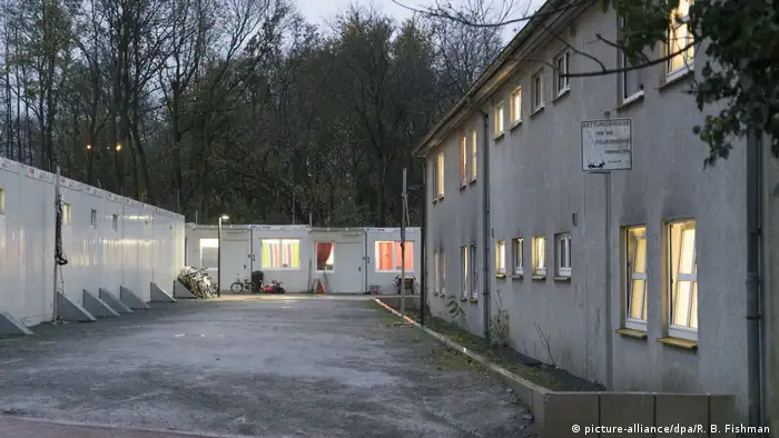 Deutschland Flüchtlingsunterkünfte in Bochum (picture-alliance/dpa/R. B. Fishman )