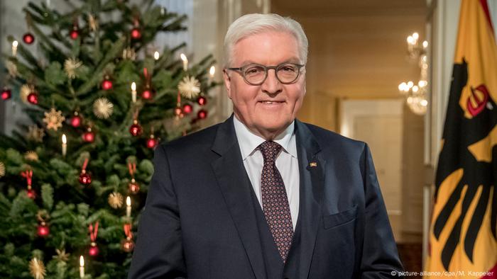 El cargo del Presidente alemán es, primordialmente, representativo. Pero hay una excepción crucial: si hay problemas en la formación de un gobierno federal, el presidente actúa como mediador. Steinmeier jugó este papel en 2017. Si la actual gran coalición (GroKo) se disolviera en 2019, el exministro de Asuntos Exteriores tendría que intervenir otra vez.