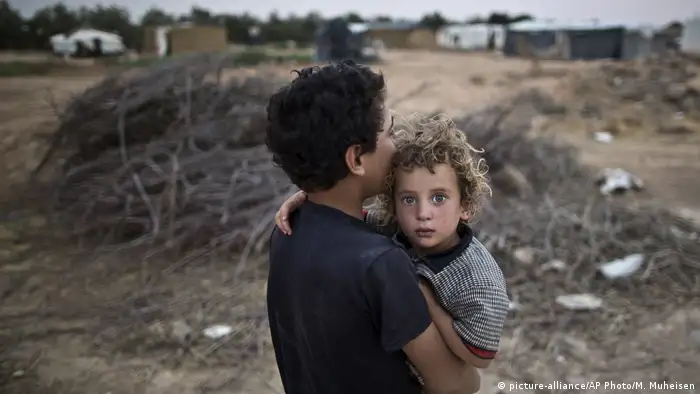 El titular de Relaciones Exteriores alemán, Heiko Maas, anunció este miércoles a su llegada a Bruselas para participar en la conferencia internacional de donantes que Berlín destinará mil millones de euros adicionales en concepto de ayuda humanitaria para Siria y los países vecinos, según un comunicado de su Ministerio. (25.04.2018).