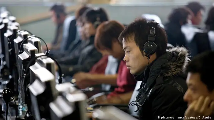 Knapp 300 Millionen Chinesen nutzen das Internet