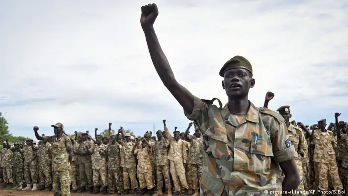 Südsudan Archiv Soldaten (picture-alliance/AP Photo/S.Bol)