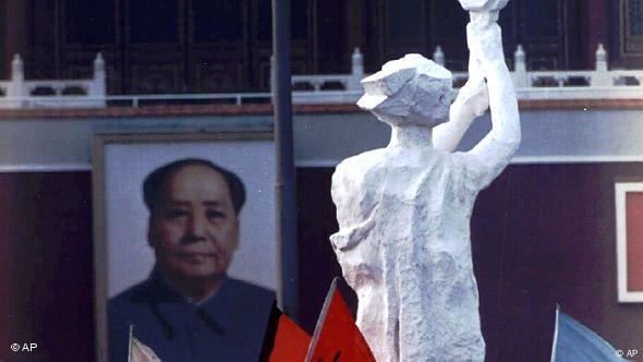China Flashgalerie Peking Tiananmen Jahrestag 30 Mai 1989 Göttin der Demokratie