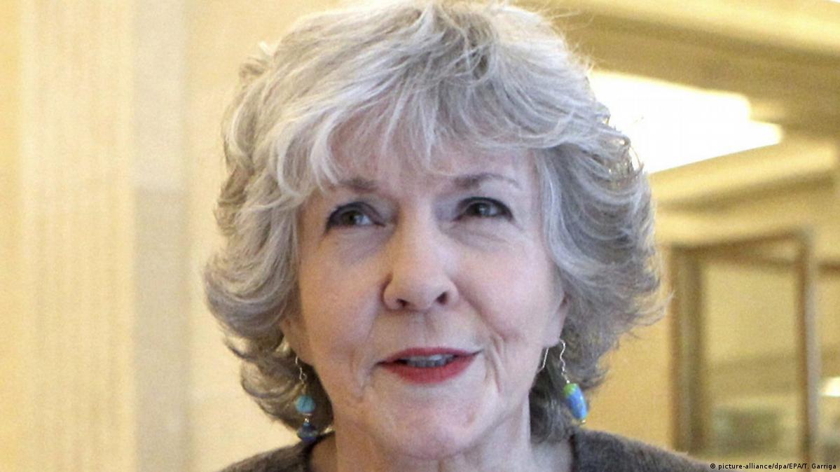 Bestselling author Sue Grafton dies at 77 DW 12/30/2017