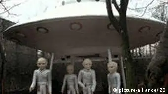 Ufo mit vier Außerirdischen
