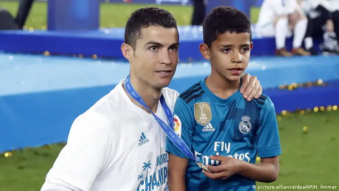 Cristiano Ronaldo mit Sohn Cristiano Jr.