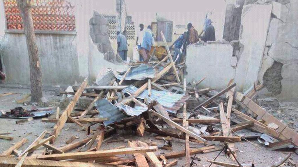 Nigeria Suicide Bomber Hits Mosque In Borno State News Dw 03 01 2018