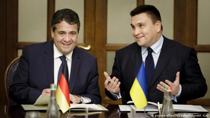 German Foreign Minister Sigmar Gabriel and Ukraine Foreign Minister Pavlo Klimkin in Kyiv