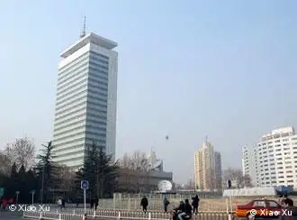 Das alte Hauptquartier des chinesischen Fernsehsenders CCTV. Aufgenommen von Xiao Xu am 12.12.2008.