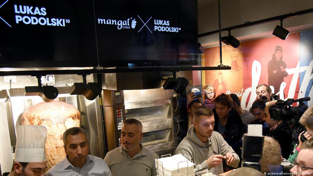 Lukas Podolski Opens Doner Kebab Restaurant In Home City Of Cologne News Dw 07 01 2018