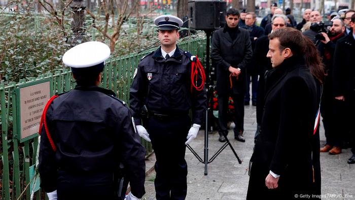 Frankreich Paris - Emannuel Macron bei der Gedenkfeier der Opfer von Charlie Hebdo