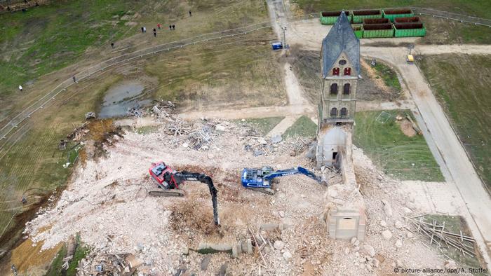 Deutschland Abriss der Kirche in Immerath (picture-alliance/dpa/A. Stoffel)