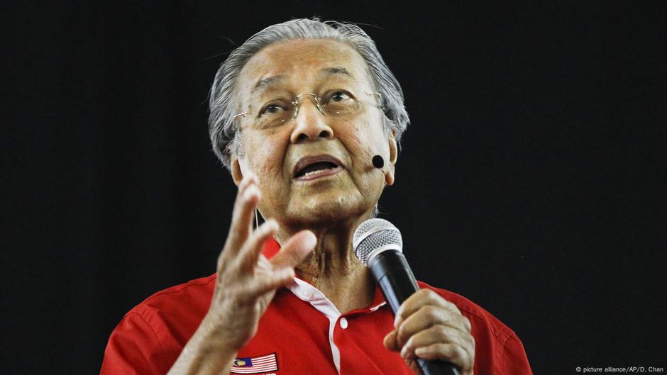 Malaysia S Former Strongman Mahathir Mohamad Wins Historic Election Victory News Dw 09 05 2018