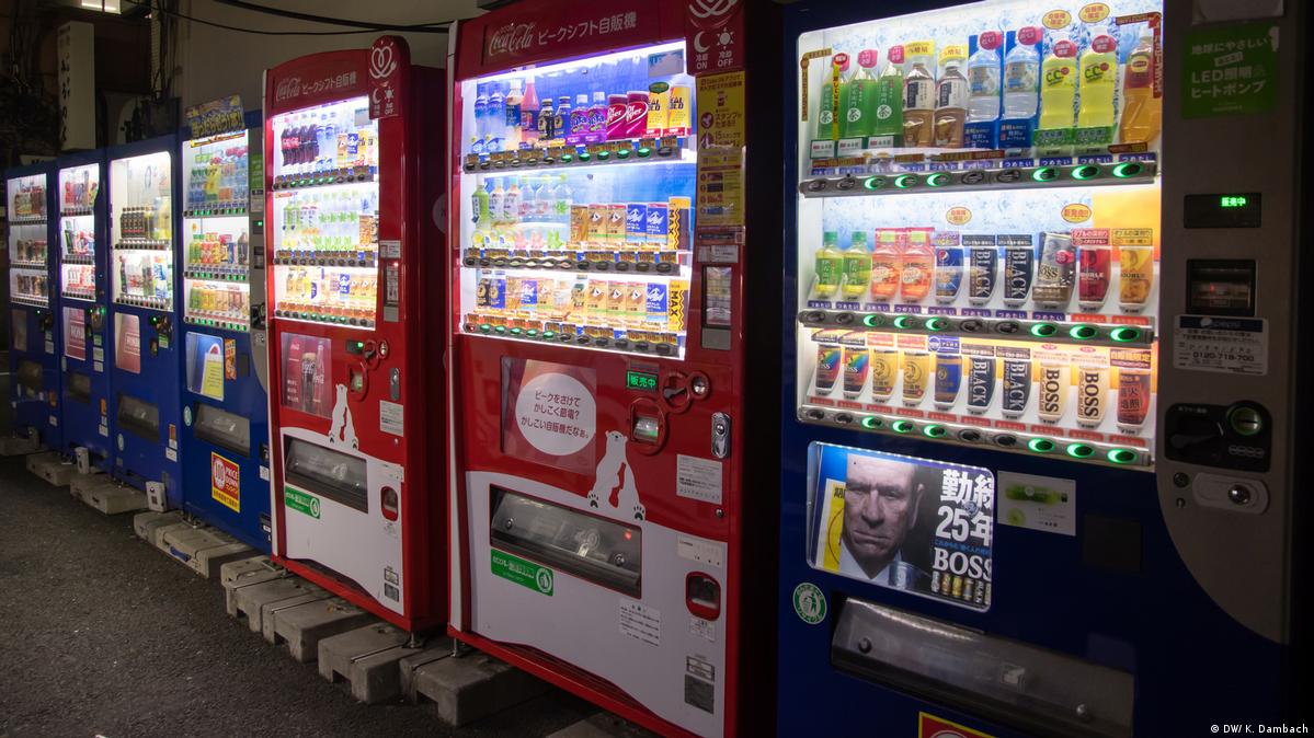 Japan's love affair with vending machines – DW – 01/15/2018