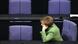 Angela Merkel em sessão no Parlamento em Berlim Angela Merkel em sessão no Parlamento em Berlim