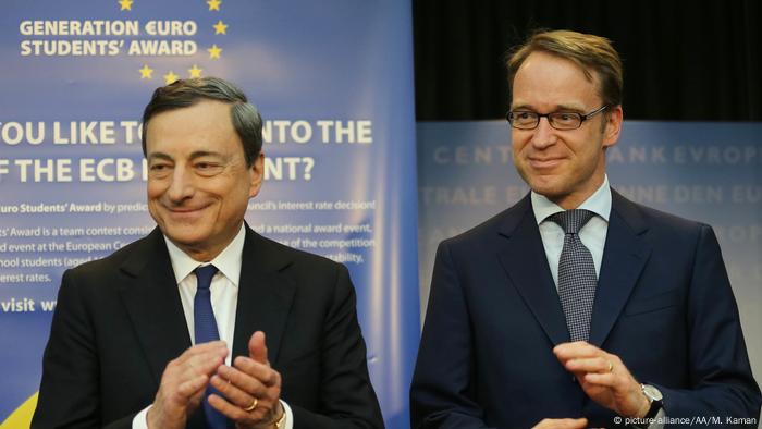 Deutschland ECB-Präsident Mario Draghi und Bundesbank Präsident Jens Weidmann