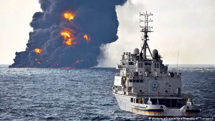 Ostchinesisches Meer Brennender Öltanker Sanchi