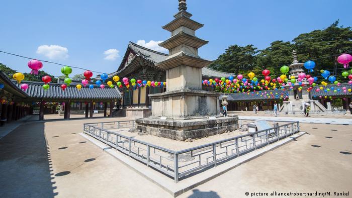BG Ten Reasons South Korea |  Bulguksa Temple (picture alliance/robertharding/M. Runkel)