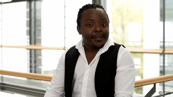 DW-Mitarbeiter Portraits für Business&Sales-Kontaktseiten - Temitope Omolade