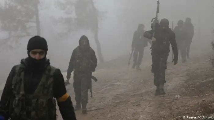 Syrien Türkische Offensive in Nordsyrien nahe Afrin (Reuters/K. Ashawi)