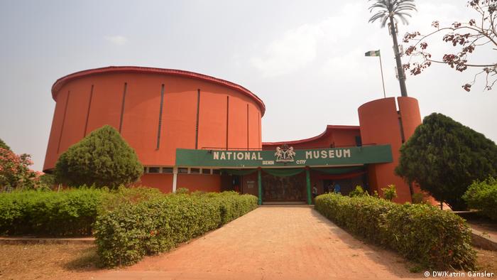 Außenansicht des Nationalmuseums in Benin City