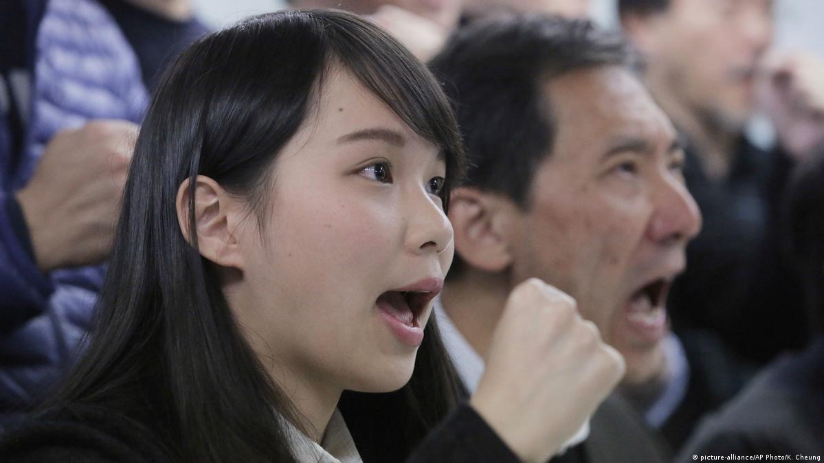 包圍警總案周庭認兩罪黃之鋒不認罪