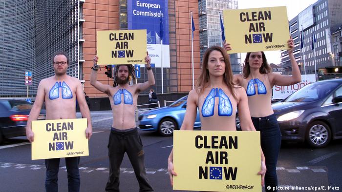 EU-Kommission Luftverschmutzung Demo Greenpeace