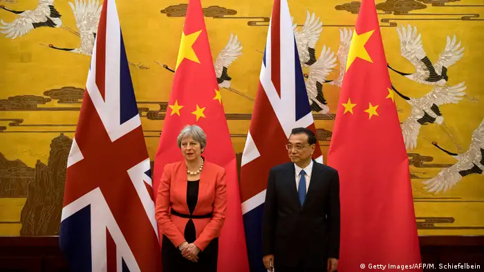 China Peking Theresa May und Li Keqiang