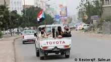 الحكومة اليمنية والانفصاليون الجنوبيون يتفقون على تقاسم السلطة