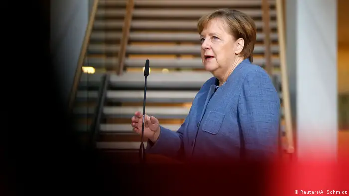 Deutschland Koalitionsverhandlungen Willy-Brandt-Haus Berlin | Angela Merkel, Bundeskanzlerin (Reuters/A. Schmidt)