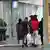 Mexicanos deportados chegam ao aeroporto internacional Benito Juárez, na Cidade do México