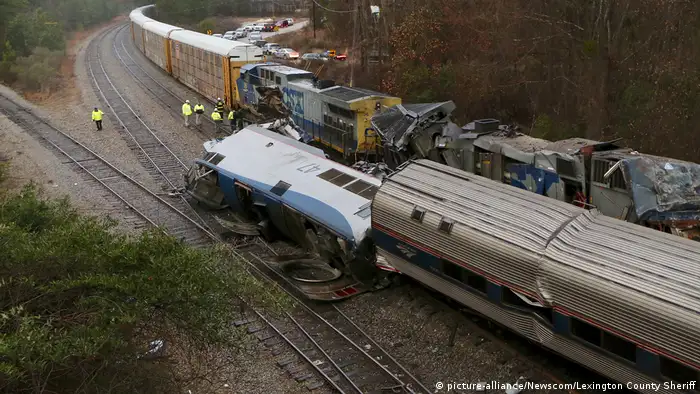  Cayce South Carolina Zugkollission (picture-alliance/Newscom/Lexington County Sheriff)