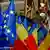 Europäische und rumänische Flaggen (07.06.2009)