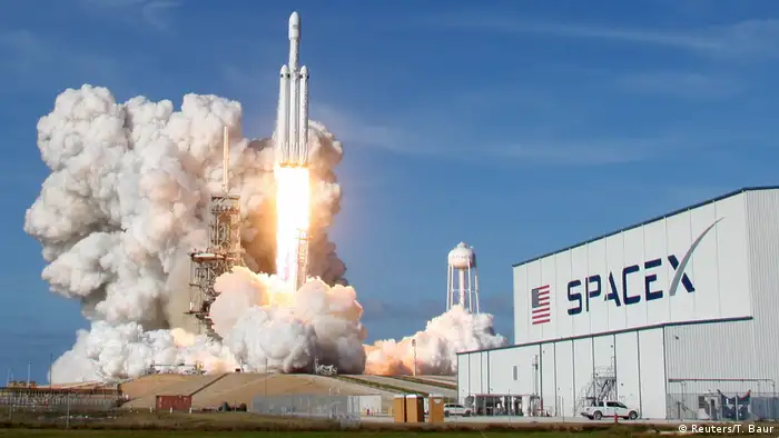 SpaceX Falcon Heavy Rakete am Kennedy Space Center in Cape Canaveral