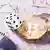 Symbolbild Kryptowährung Bitcoin mit Würfeln