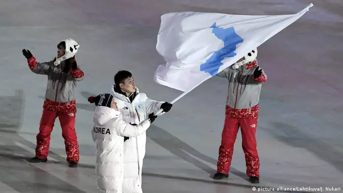 Südkorea - Pyeongchang 2018 Winter Olympics - United Korea Flagge (picture-alliance/Lehtikuva/J. Nukari)