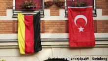 أحزاب المعارضة الألمانية تدعو لنهج صارم تجاه تركيا