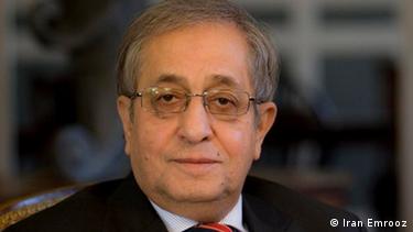 حسن شریعتمداری، سیاستمدار جمهوریخواه فدرالیست و آگاه به مسائل اتنیکی حسن شریعتمداری، سیاستمدار جمهوریخواه فدرالیست و آگاه به مسائل اتنیکی