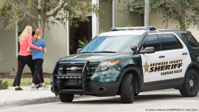 USA - Polizeiauto - Florida High School Shooting (picture alliance/ZUMAPRESS/O. Ben-Ezzer)