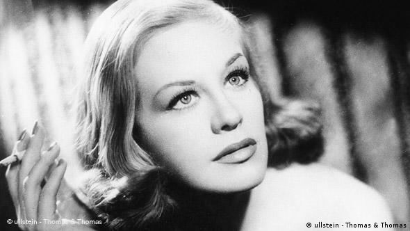 Hildegard Knef als Marina in dem Film "Die Sünderin" Hildegard Knef als Marina in dem Film "Die Sünderin"